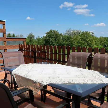 Apartment Grosse Fuer 6 Personen By Interhome Zalakaros