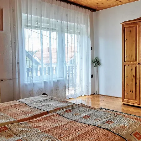 Grosse Fuer 6 Personen By Interhome Apartament Zalakaros