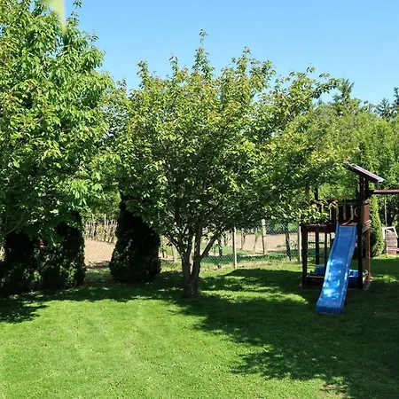 Grosse Fuer 6 Personen By Interhome Appartamento