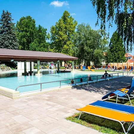 Grosse Fuer 6 Personen By Interhome Apartament *