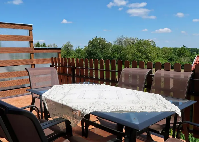 Apartamento Grosse Fuer 6 Personen By Interhome Zalakaros