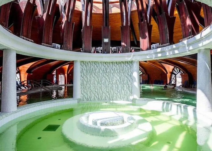 Grosse Fuer 6 Personen By Interhome アパート